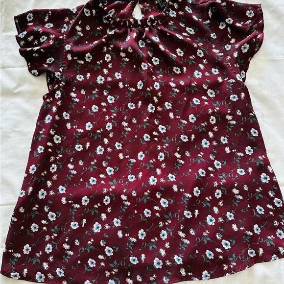 Forever21 Lightweight Floral Summer Top - Picture 7 of 8